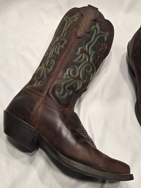 Womens Justin Boots Stampede  distressed brown leather western boots  8.5